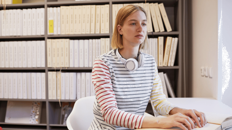 MAKALE-Üniversitelerde Kurum İçi İletişimin Erişilebilirliği: Görme Engelli Öğrenciler Üzerine Bir Değerlendirme